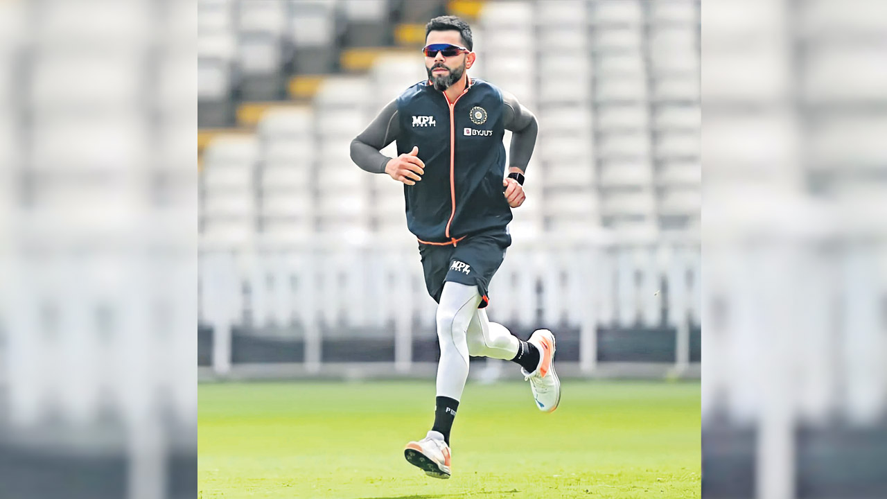 ఒక్కో పోస్ట్‌కు కోహ్లీకి 8.69 కోట్లు