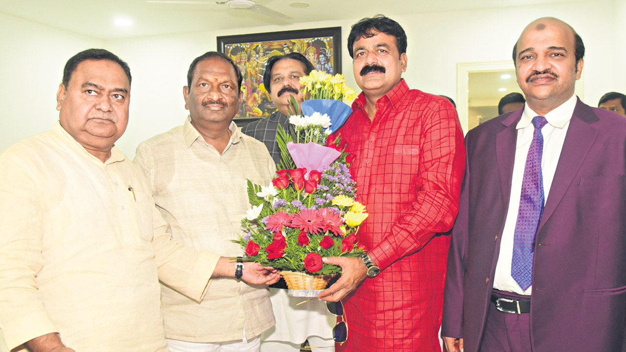 కేసీఆర్‌ సీఎంగా ఉండటం తెలంగాణ అదృష్టం