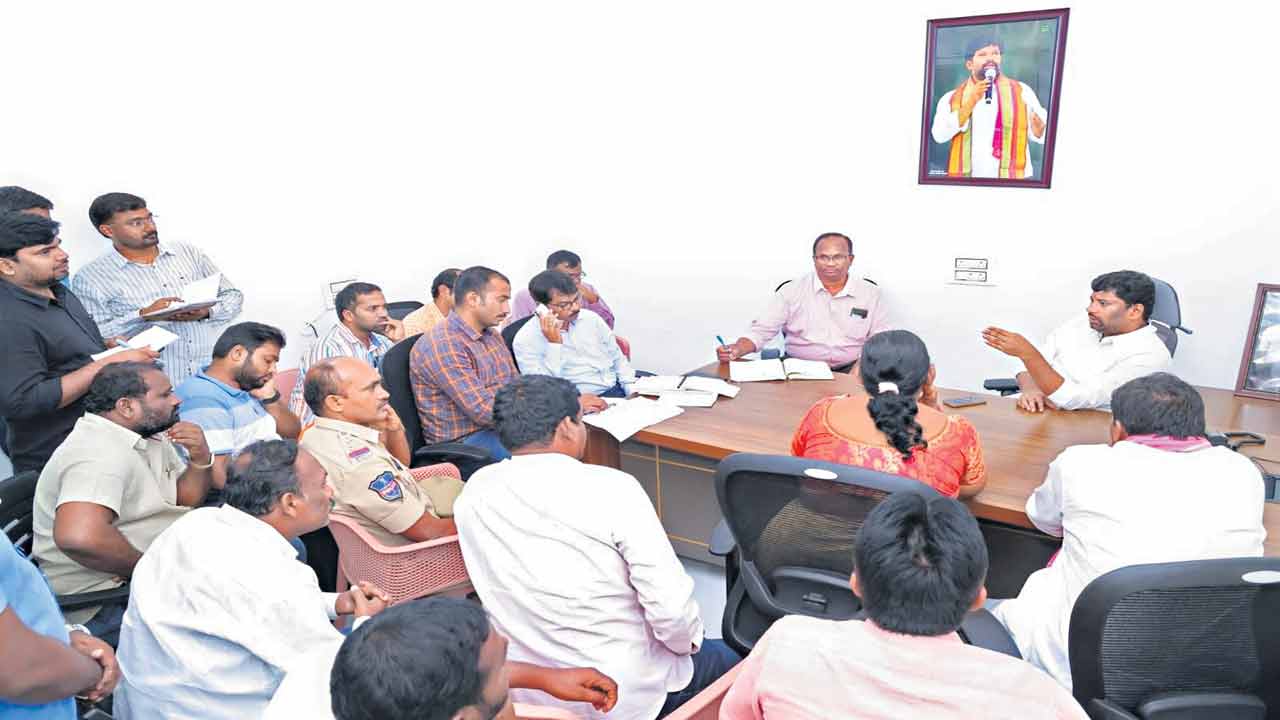 భూముల క్రమబద్ధీకరణ గడువు పొడిగింపు