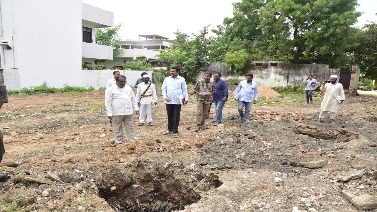 పనుల్లో వేగం పెంచాలి: కలెక్టర్‌