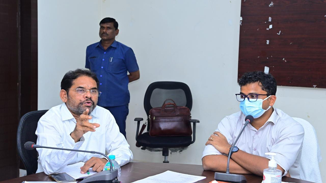 ధరణి ఫిర్యాదులను త్వరగా పరిష్కరించాలి