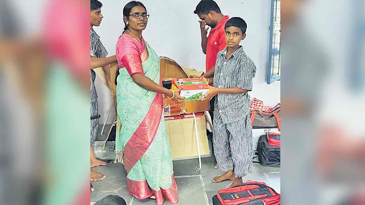 విద్యార్థులు ఉత్తమ ఫలితాలు సాధించాలి