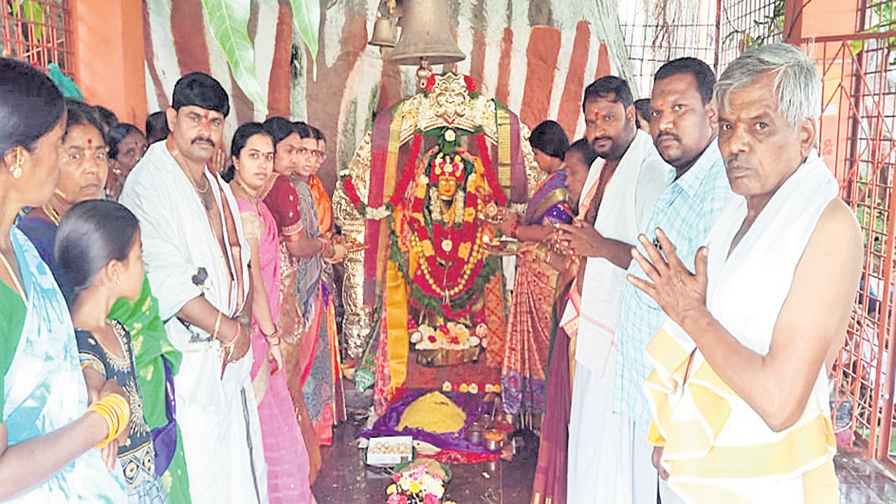 ఆలయాల్లో ‘బోనాల’ ఏర్పాట్లు