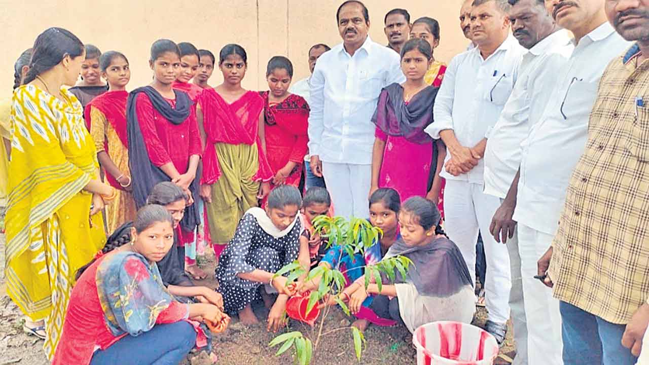 మనఊరు మనబడితోవిప్లవాత్మక మార్పులు