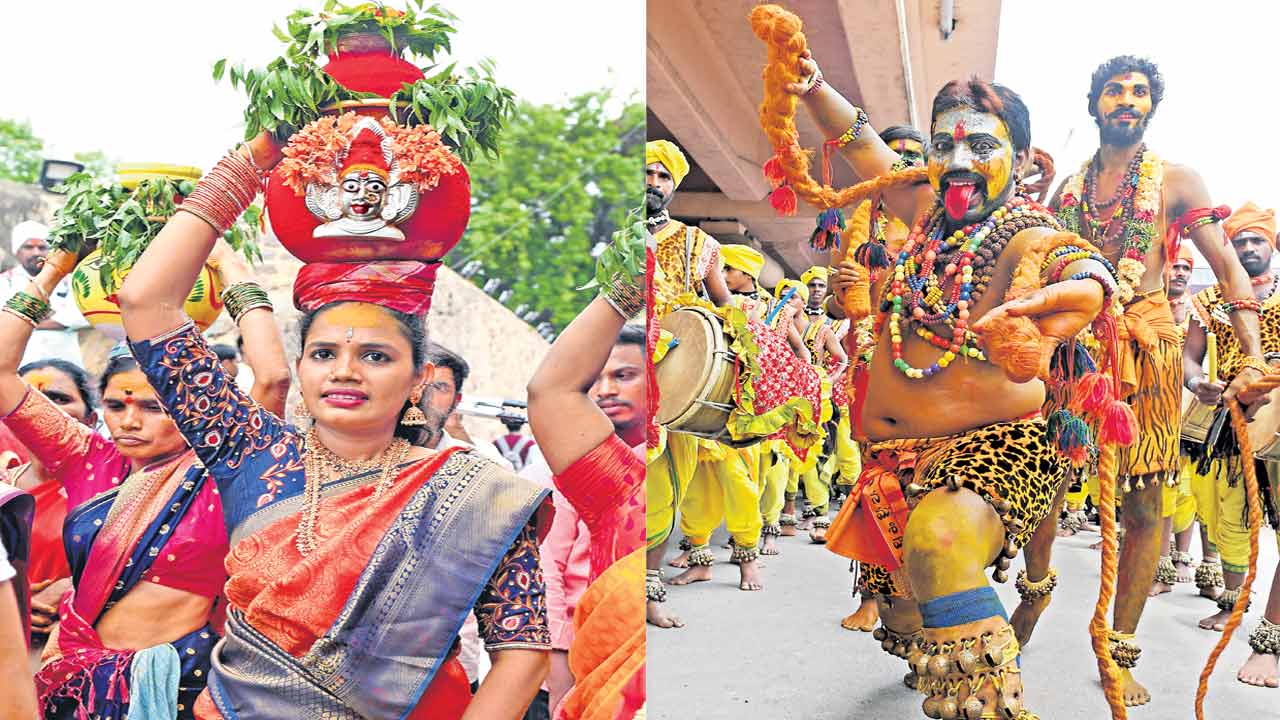 ఆషాఢ మాసం బోనాలు షురూ..