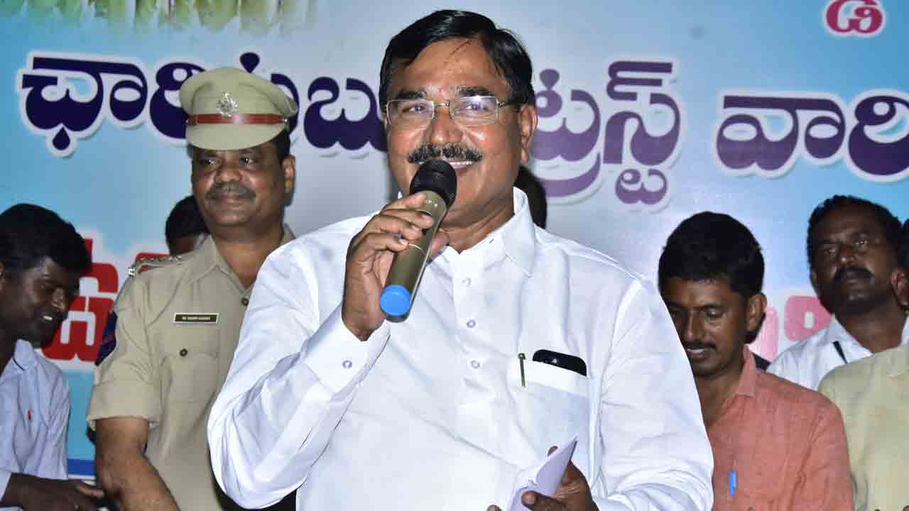 ఆత్మవిశ్వాసంతో ముందుకెళ్లాలి