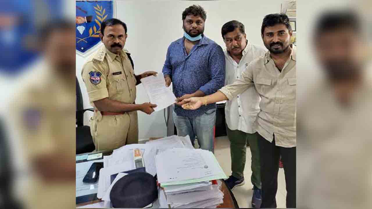 Macherla Niyojakavargam | ఫేక్ ట్వీట్స్..పోలీసుల‌కు హీరో నితిన్ టీం ఫిర్యాదు