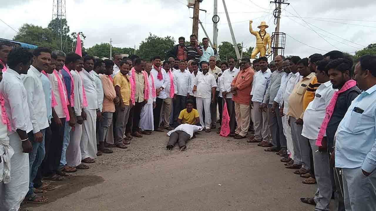 రేవంత్‌రెడ్డి నోరు అదుపులో పెట్టుకోవాలి