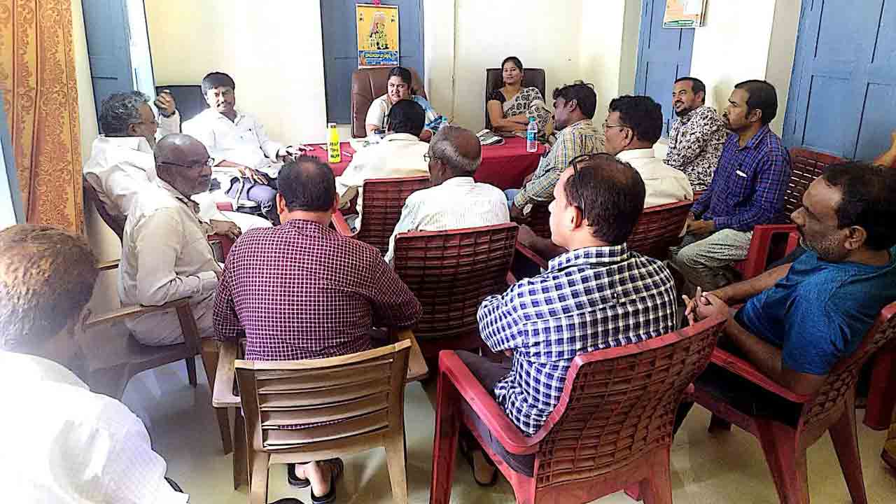 మున్సిపాలిటీలో ప్లాస్టిక్‌ కవర్లు నిషేధం