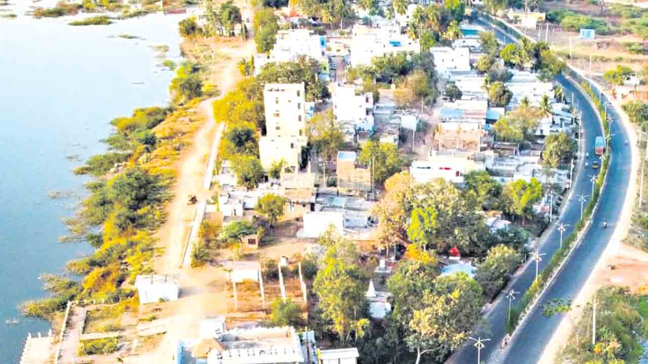 అభివృద్ధిలో ఆదర్శం అందోల్‌