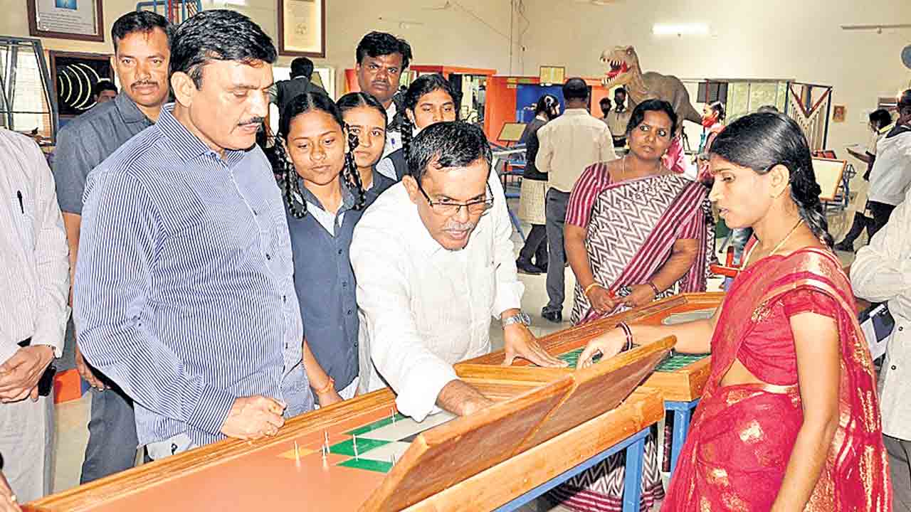 వైజ్ఞానిక నైపుణ్యం పెంచాలి