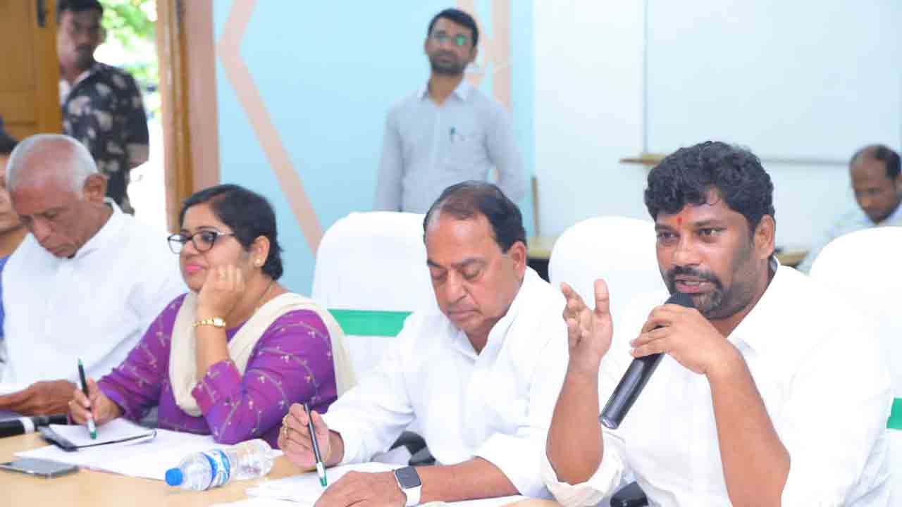 ముంపు బాధితులను ఆదుకుంటాం : మంత్రి ఇంద్రకరణ్‌రెడ్డి