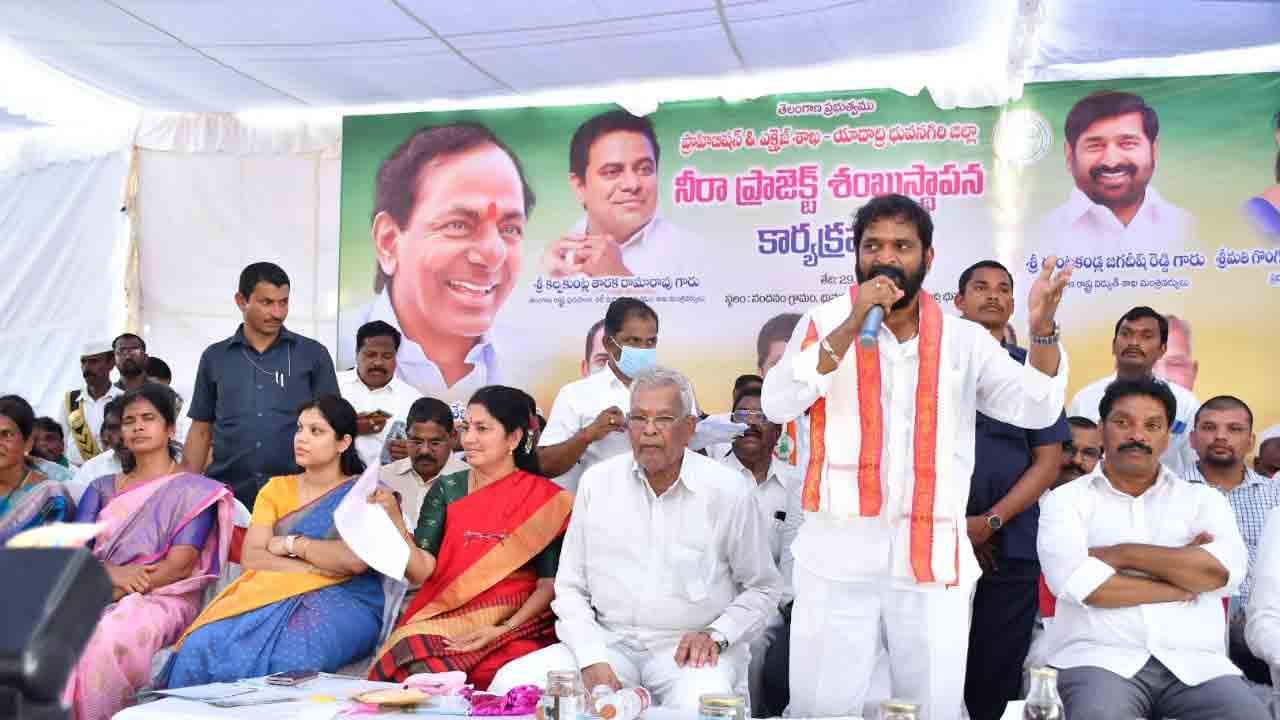 నీరా ఉత్పత్తి కేంద్రానికి శంకుస్థాపన చేసిన మంత్రి శ్రీనివాస్‌గౌడ్‌