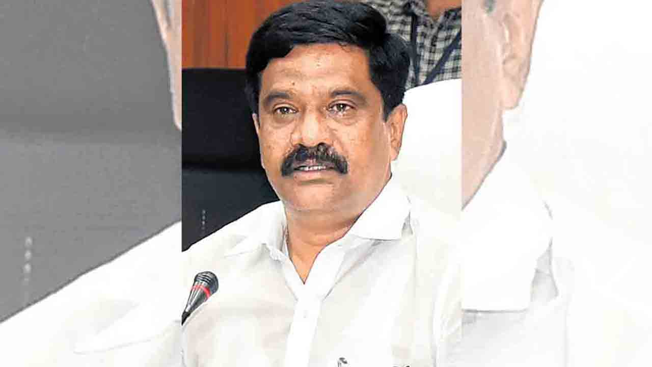 నిజామాబాద్‌లో భారీ వర్షాలు.. అధికారులతో మాట్లాడిన మంత్రి ప్రశాంత్ రెడ్డి