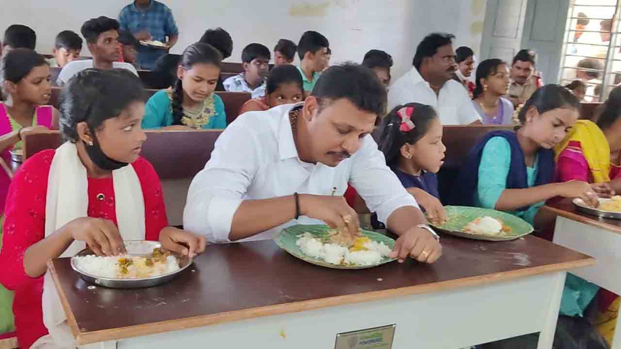 కార్పొరేట్‌కు దీటుగా ప్రభుత్వ పాఠశాలలు