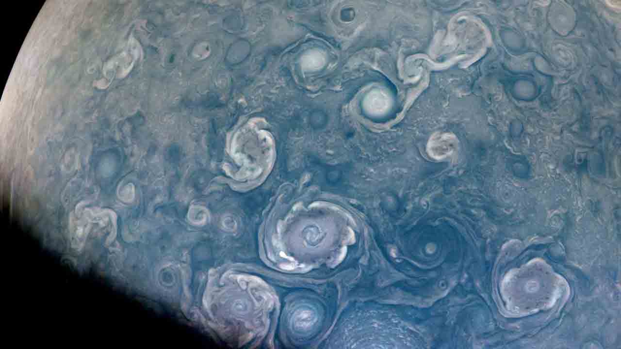 పెయింటింగ్‌ కాదు.. గురుగ్రహంపై తుఫాన్‌లు