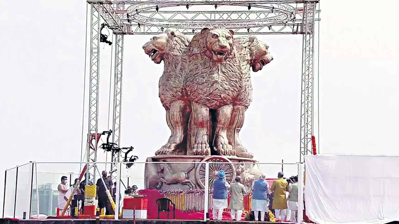 ‘ఇదేమైనా మీ ఇంటి ఫంక్షనా?’