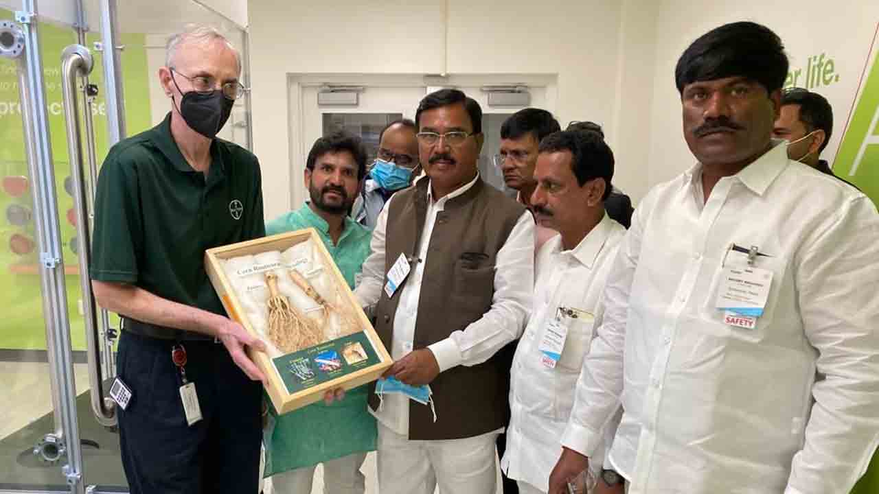 వ్యవసాయంలో యాంత్రీకరణను ప్రోత్సహిస్తున్న ప్రభుత్వం: మంత్రి నిరంజన్‌ రెడ్డి