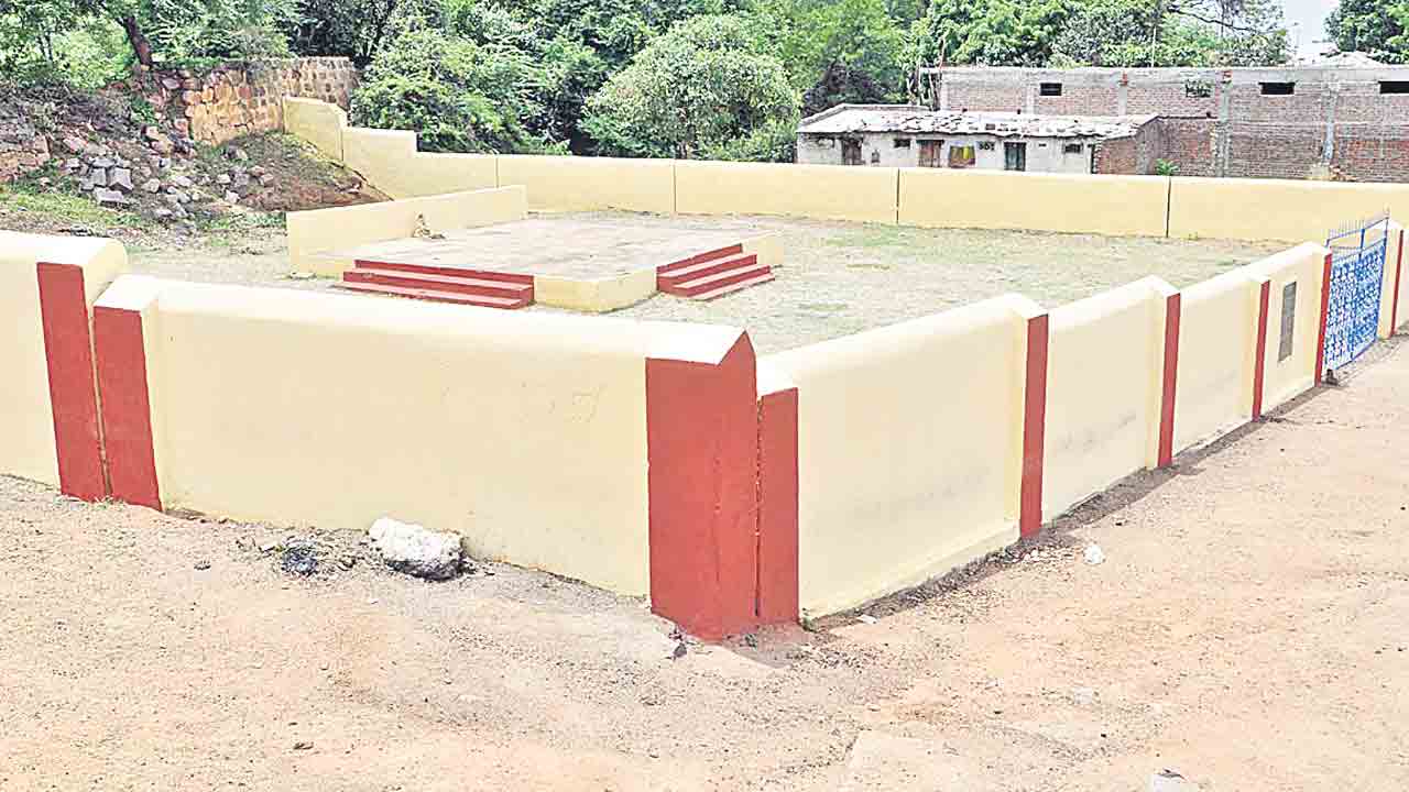 ఊరంతా పండుగ