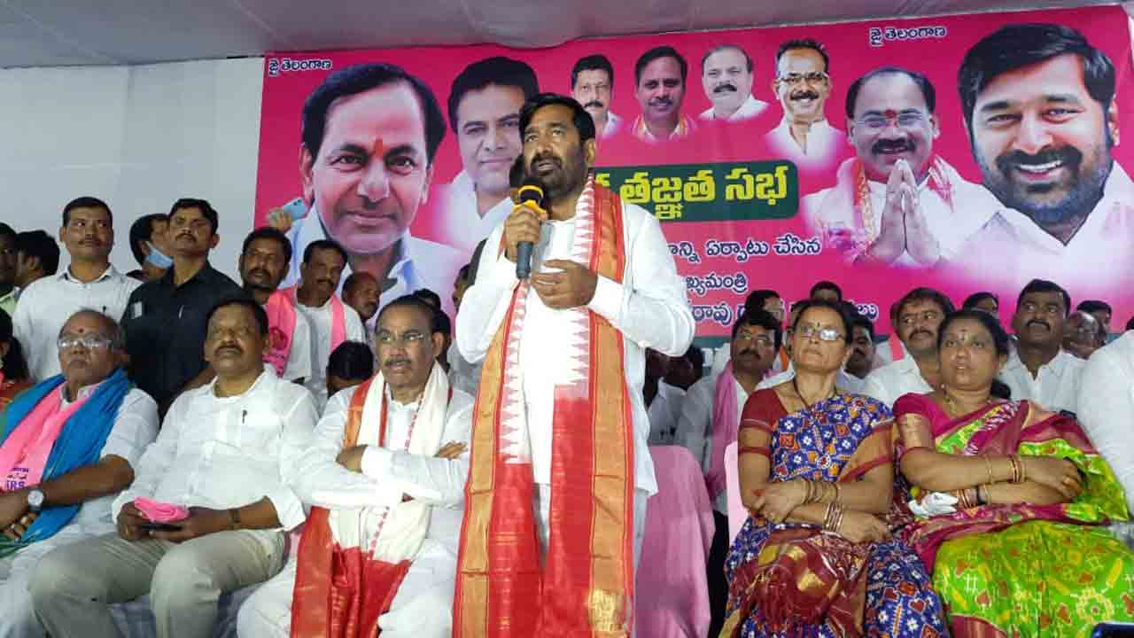 గట్టుప్పల్‌ని అడ్డుకున్నదే కోమటిరెడ్డి