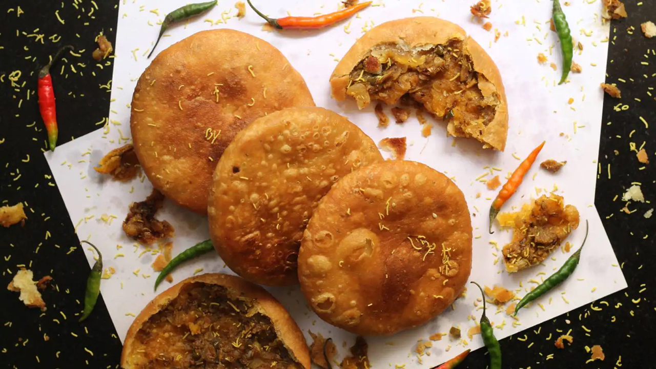 Onion Kachori Recipe |  ఆనియన్‌ కచోరి తయారీ విధానం