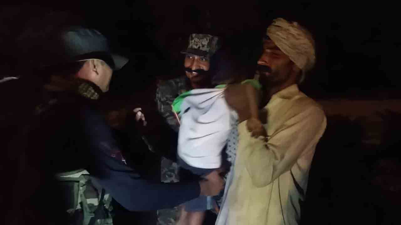 భారత్‌లోకి వచ్చిన బాలుడు.. పాక్‌ సైన్యానికి అప్పగించిన ఆర్మీ