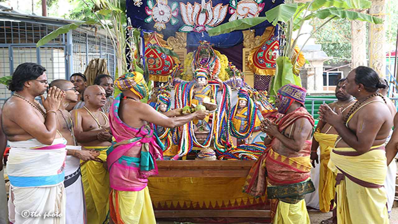 శ్రీ కోదండరామాలయంలో శాస్త్రోక్తంగా పవిత్ర సమర్పణ