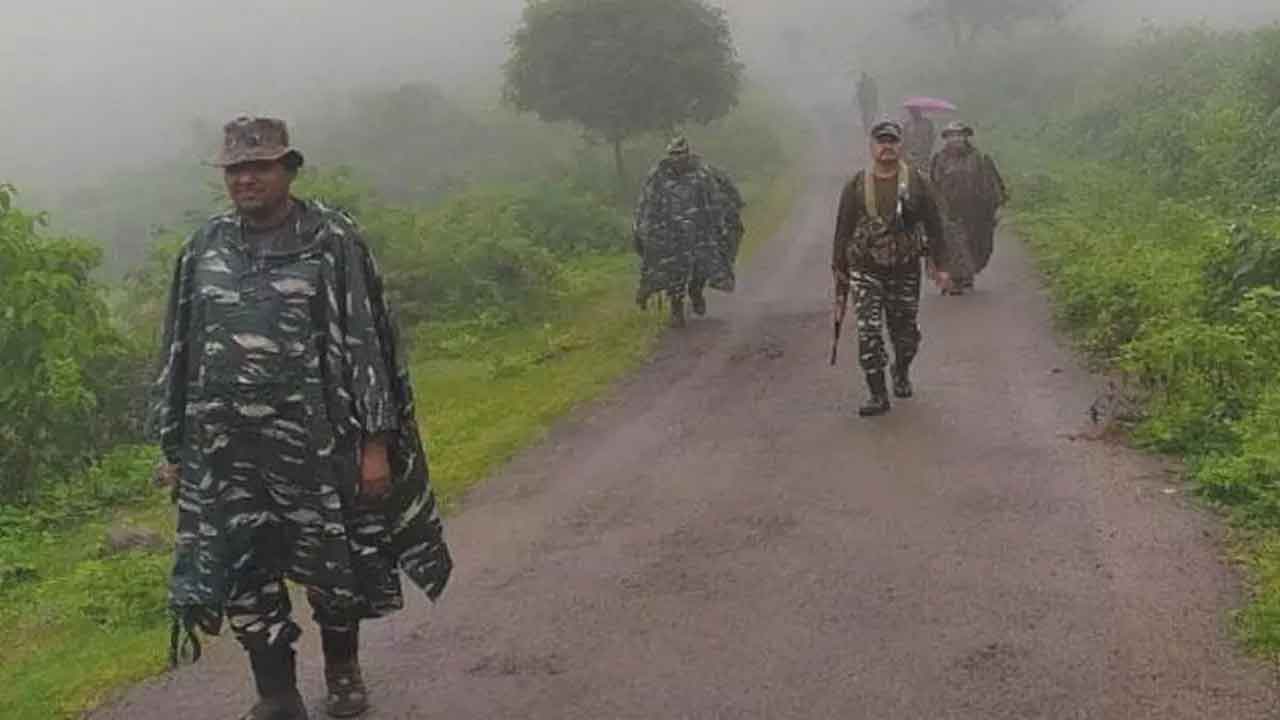 ఛ‌త్తీస్‌గ‌ఢ్‌లో ఎదురుకాల్పులు.. మావోయిస్టు మృతి