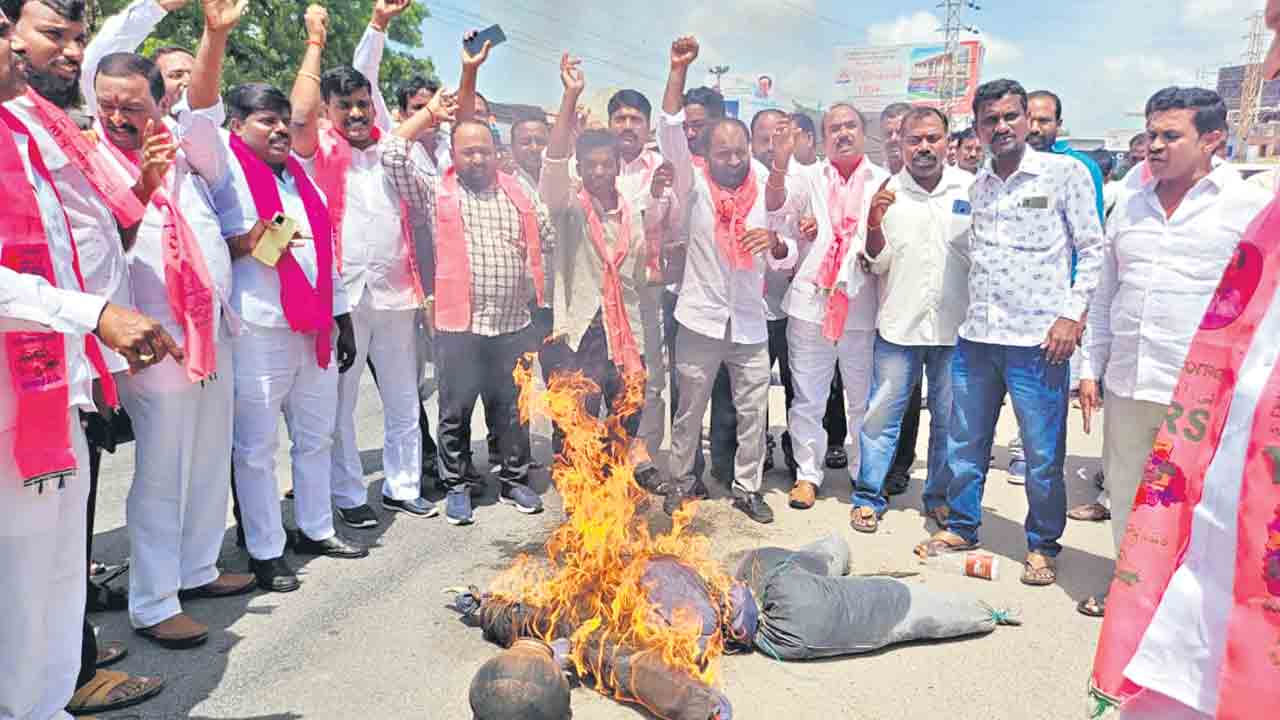 పన్ను పోటుపై నిరసన బాట