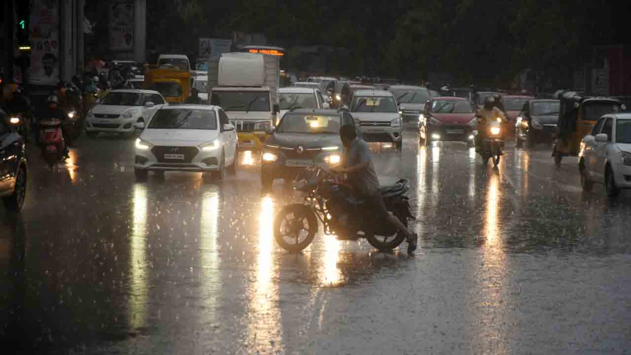 బీహెచ్ఈఎల్ టు మియాపూర్.. భారీగా ట్రాఫిక్ జామ్