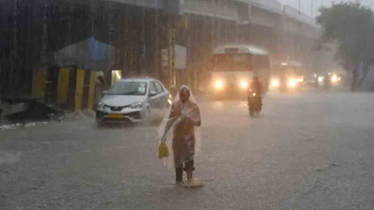 హైదరాబాద్లోని పలు ప్రాంతాల్లో భారీ వర్షం