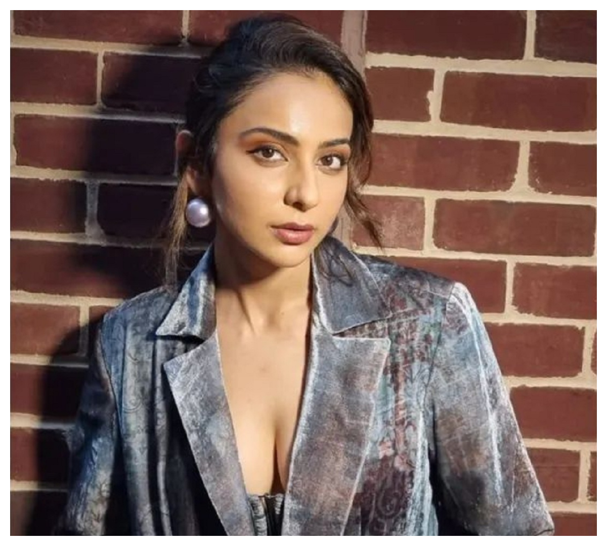 Rakul Preet Singh | స్టైలిష్ లుక్స్‌తో  కైపెక్కిస్తున్న‌ రకుల్‌ ప్రీత్‌ సింగ్..