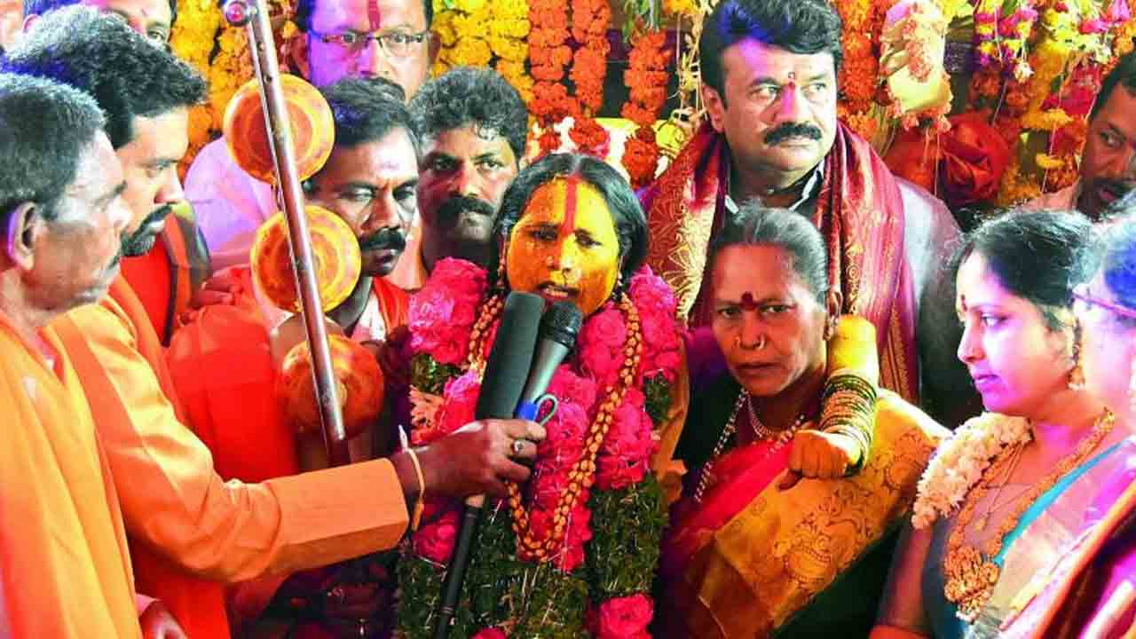 ఘనంగా లష్కర్‌ బోనాలు.. నేడు రంగం