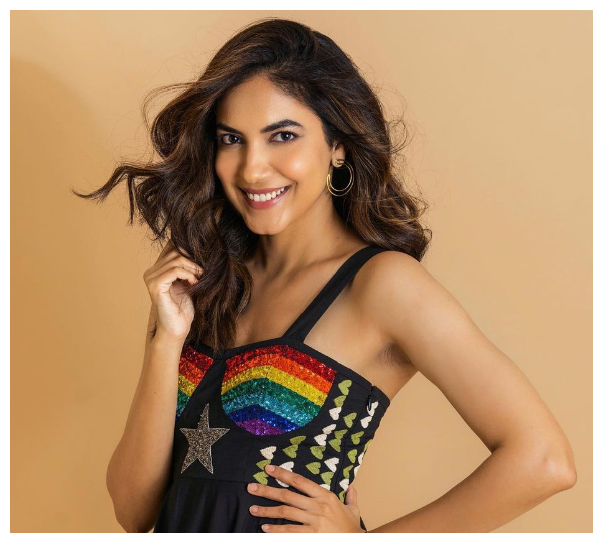 Ritu Varma | చిరున‌వ్వుతో మాయ చేస్తున్న రీతు వర్మ..