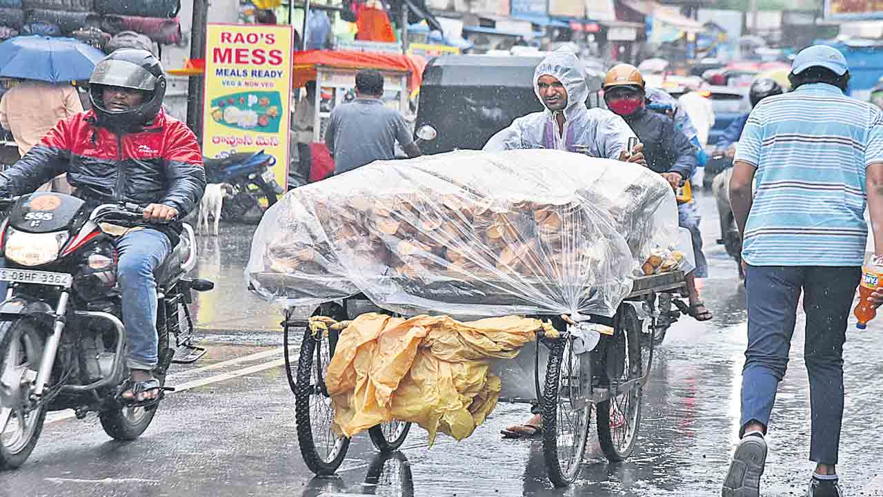 జీహెచ్‌ఎంసీలో హైఅలర్ట్‌