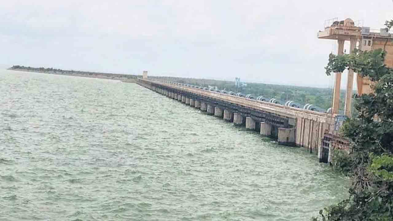 శ్రీరాం సాగర్ జలాశయానికి భారీగా వరద
