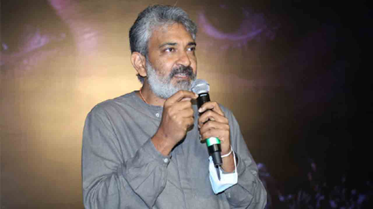 బ్రహ్మాస్త్ర సినిమాతో మొదటి హిట్ కోసం వెయిట్ చేస్తున్న రాజమౌళి