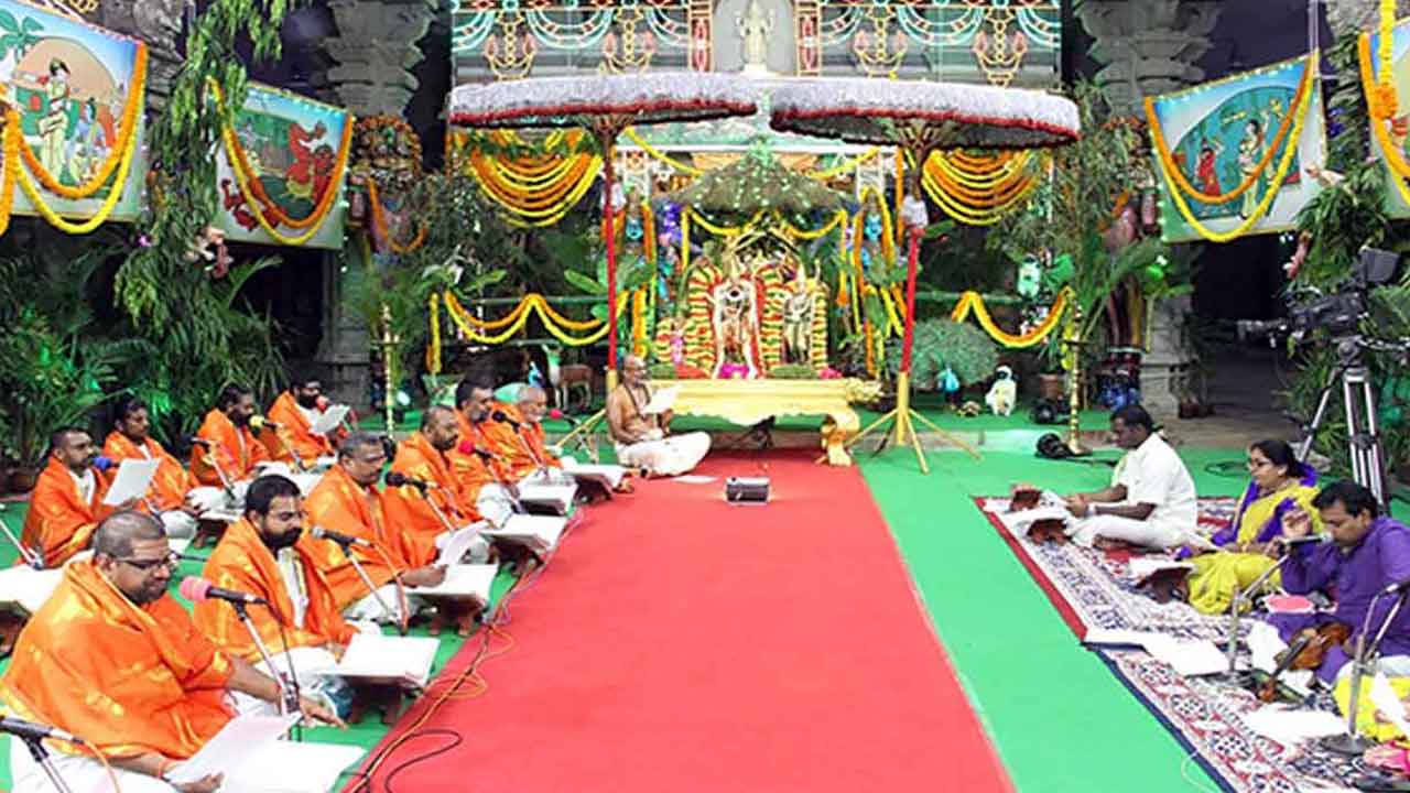 వైభవంగా ముగిసిన షోడశదినాత్మక అరణ్యకాండ దీక్ష