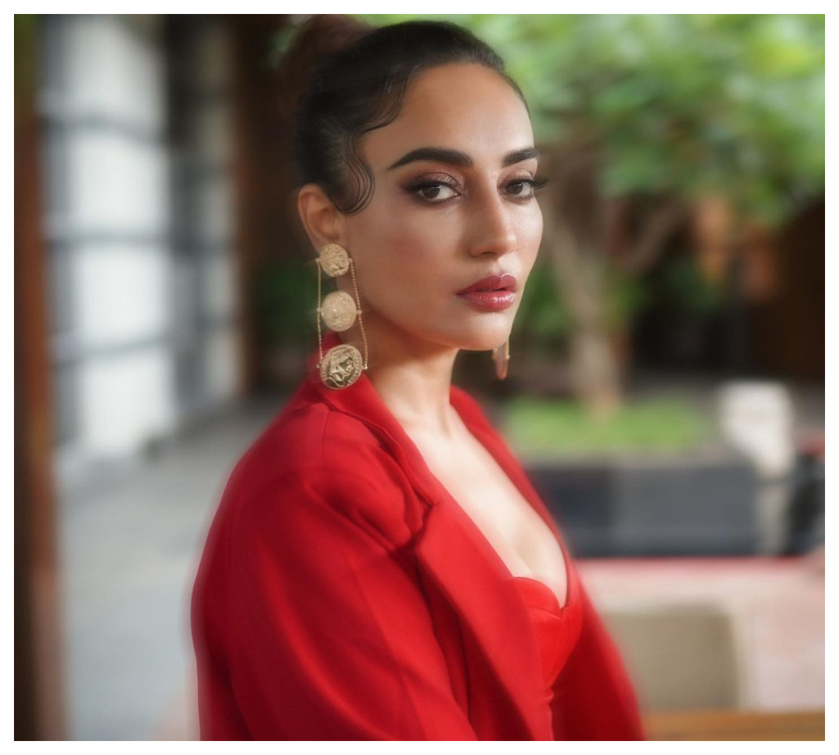 Surbhi Jyoti | రెడ్ క‌ల‌ర్ డ్రెస్‌లో కైపెక్కిస్తున్న సురభి జ్యోతి..