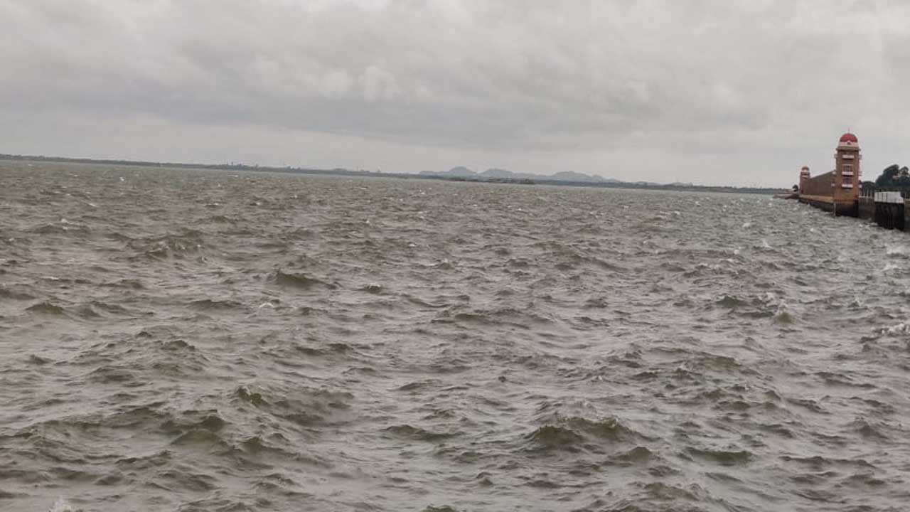 తుంగభద్ర జలాశయానికి భారీగా వరద