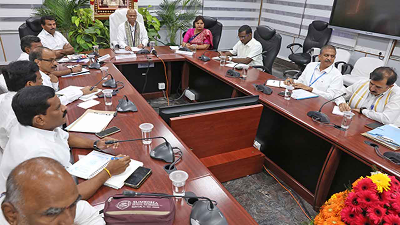 త్వర‌లో స్వామివారి దివ్య దర్శనం టోకెన్లు పునఃప్రారంభం : డయల్‌ యువర్‌ ఈఓలో ధ‌ర్మారెడ్డి