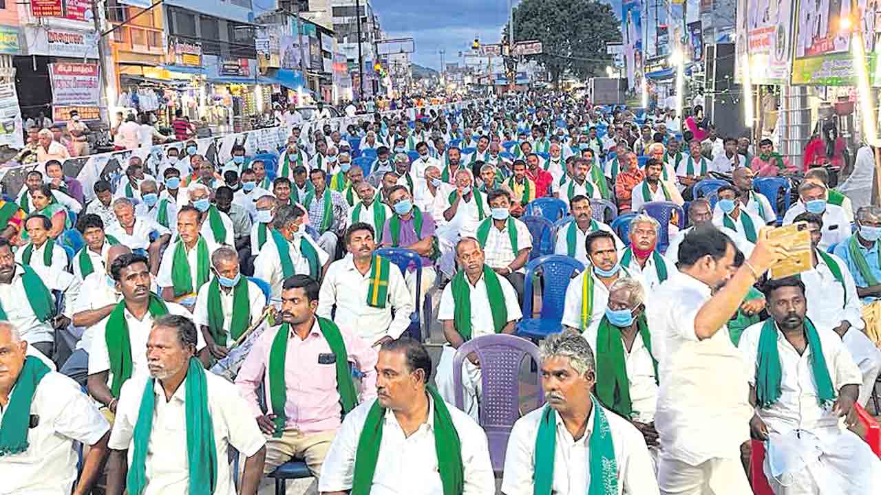 తెలంగాణ స్కీమ్స్‌ కావాలి