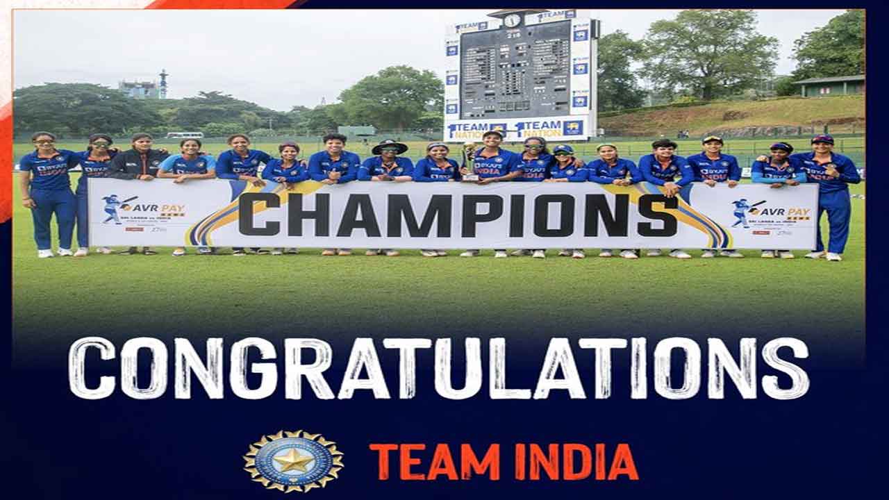 లంకతో వన్డే సిరీస్ క్లీన్ స్వీప్ చేసిన టీమిండియా మహిళలు