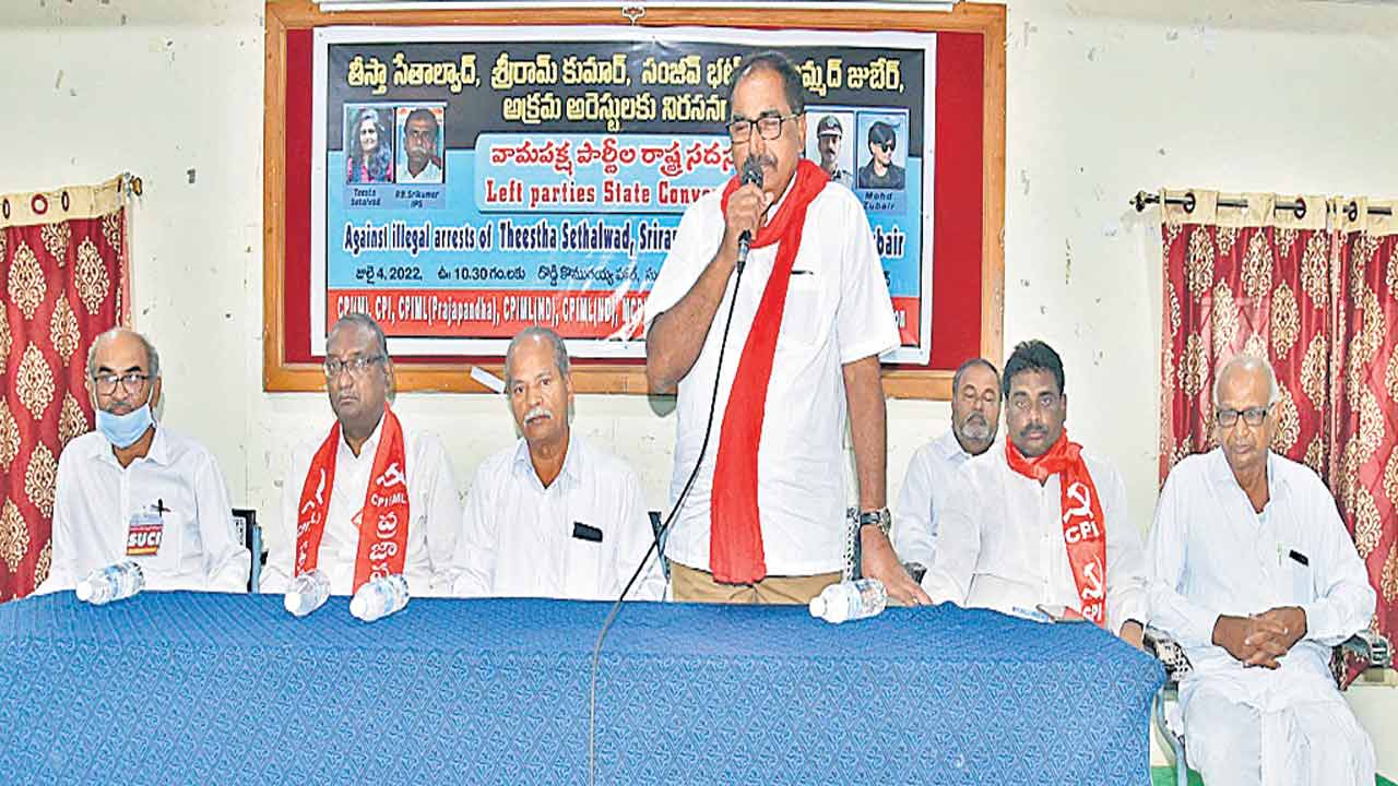 గుజరాత్‌ అల్లర్ల కేసులు మూసేసే కుట్ర