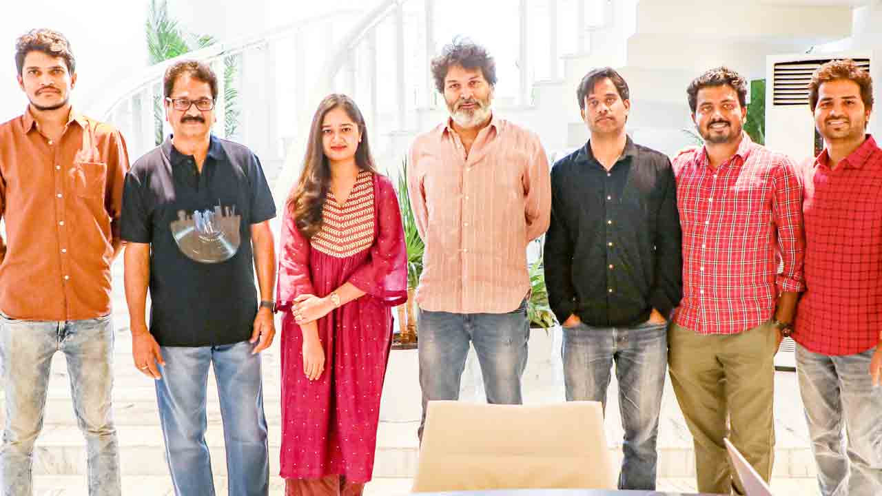 ఖుషి టిక్కెట్ల కోసం..