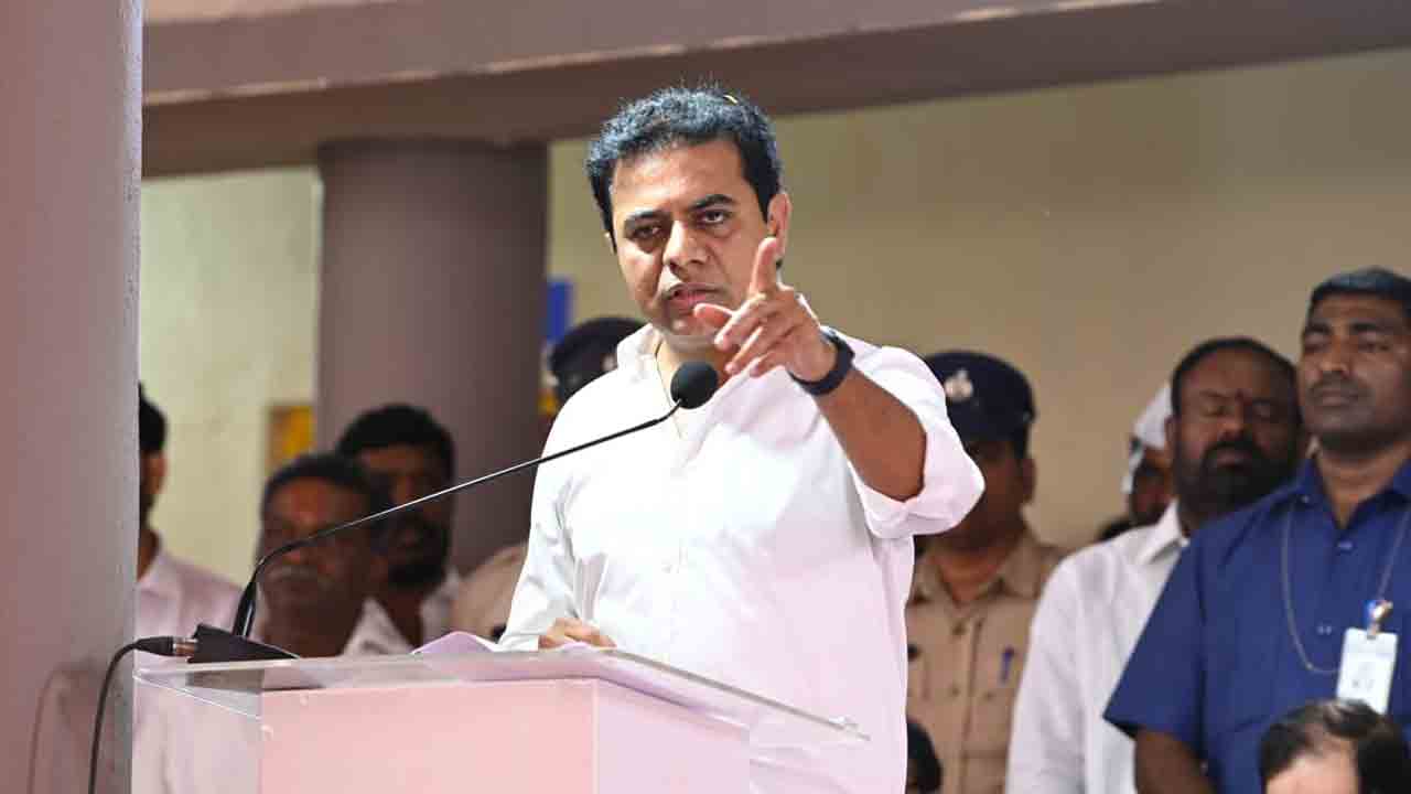 ఉర్దూ ఒక మ‌తం భాష కాదు : మంత్రి కేటీఆర్