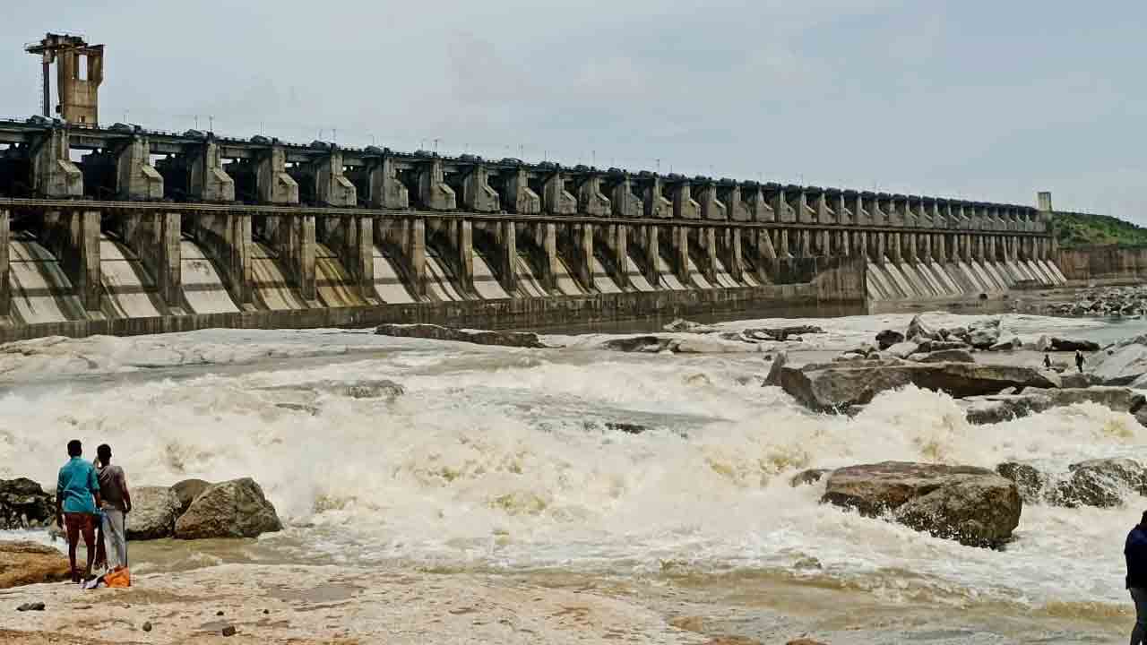 ఎస్సారెస్పీకి తగ్గిన ఇన్‌ఫ్లో