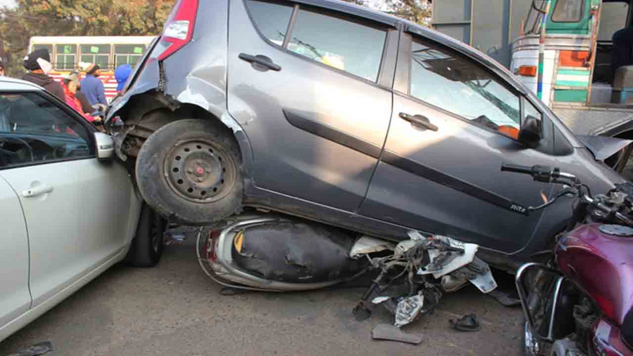 రోడ్డు భద్రత మెరుగుపరిస్తే 30 వేల ప్రాణాలు నిలపొచ్చు!