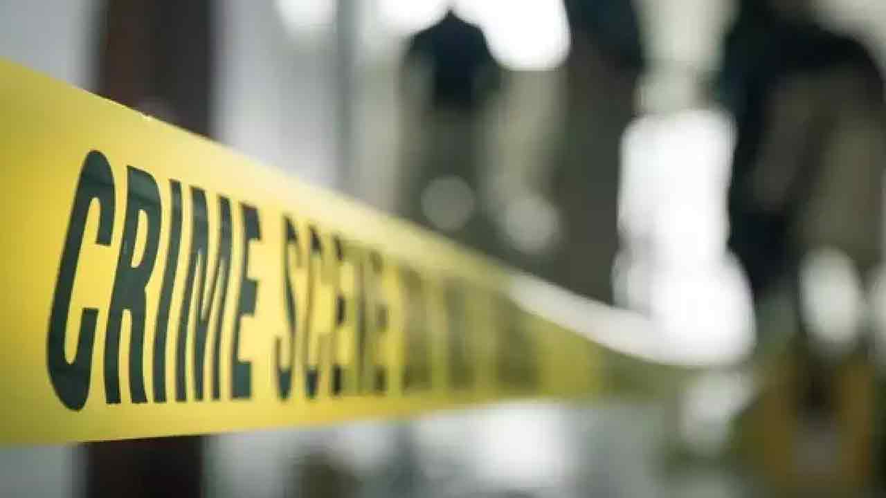 Gujarat: పురీష‌నాళంలో ఎయిర్‌కంప్రెస‌ర్ పైప్ చొప్పించ‌డంతో బాలుడి మృతి!!