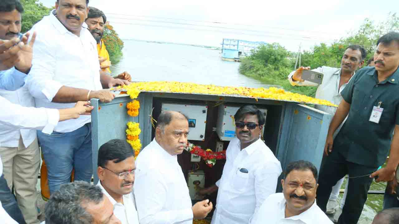 వ్యవసాయంపై విజన్‌ కలిగిన ఏకైక సీఎం కేసీఆర్‌ : మంత్రి పువ్వాడ